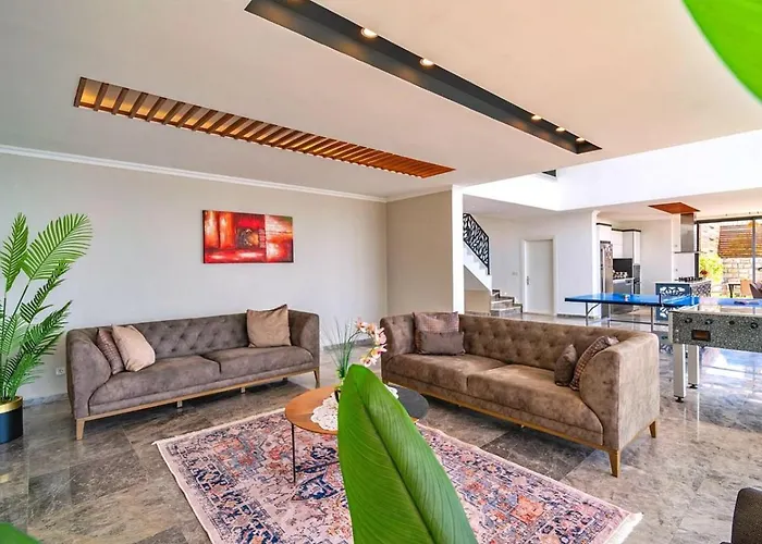 Koerdere 3 Bedroom Secluded With Private Pool Hot Tub