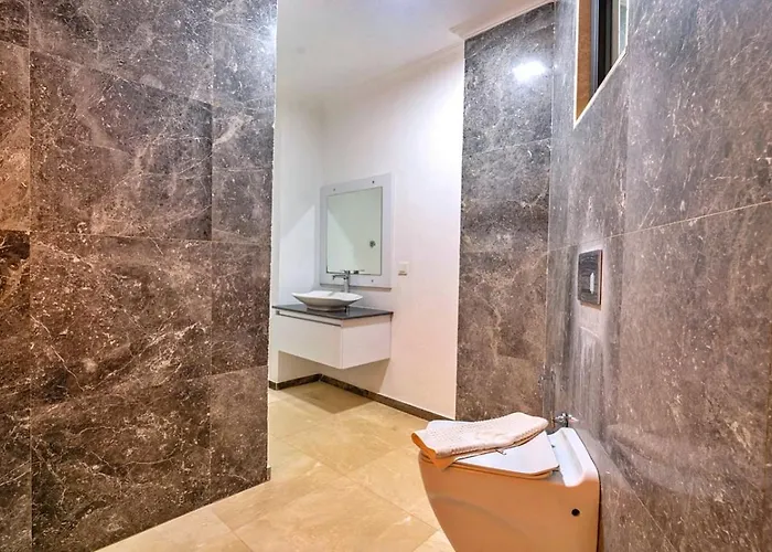 Koerdere 3 Bedroom Secluded With Private Pool Hot Tub 别墅