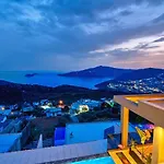 Koerdere 3 Bedroom Secluded With Private Pool Hot Tub ヴィラ