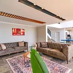 Koerdere 3 Bedroom Secluded With Private Pool Hot Tub