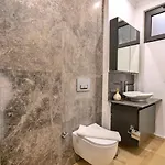Koerdere 3 Bedroom Secluded With Private Pool Hot Tub カルカン