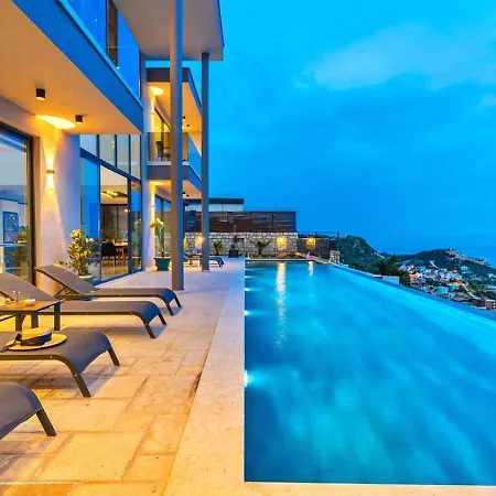 Koerdere 3 Bedroom Secluded With Private Pool Hot Tub