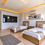 Villa Koerdere 3 Bedroom Secluded With Private Pool Hot Tub